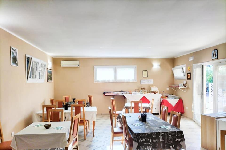 Zio Tonino Bed & Breakfast Termoli Exterior foto